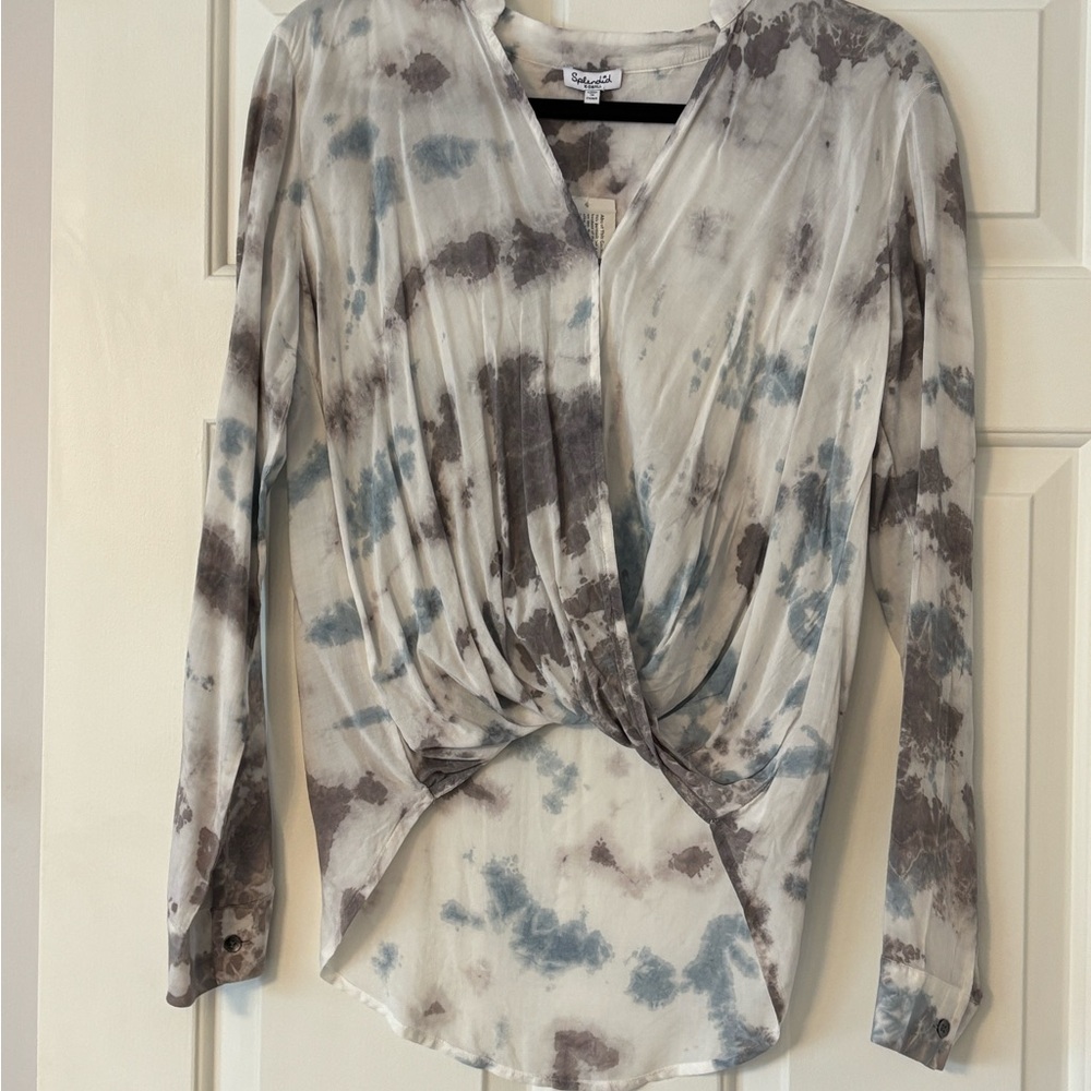 Brand new NWT splendid top.